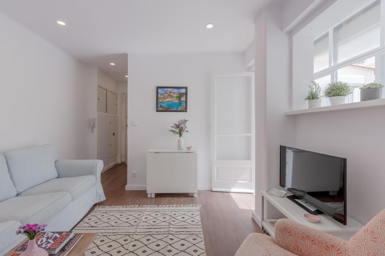 Sunny Apartment With Patio, By Timecooler Lisboa Exterior foto
